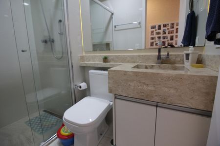 Apartamento à venda com 61m², 2 quartos e 1 vagaBanheiro 2