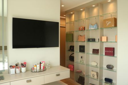 Apartamento à venda com 147m², 3 quartos e 2 vagasSuíte 1