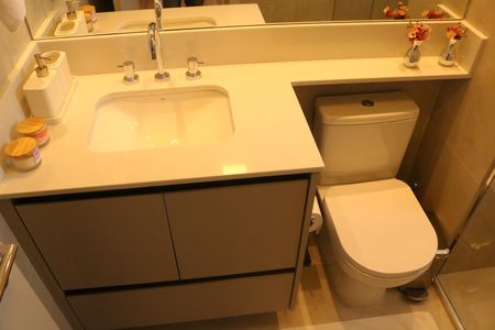 Apartamento à venda com 147m², 3 quartos e 2 vagasBanheiro da Suíte 2