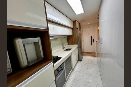 Apartamento à venda com 83m², 2 quartos e 2 vagas Apartamento à venda com 83m², 2 quartos e 2 vagasCozinha