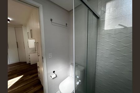 Apartamento à venda com 83m², 2 quartos e 2 vagas Apartamento à venda com 83m², 2 quartos e 2 vagasBanheiro da Suíte