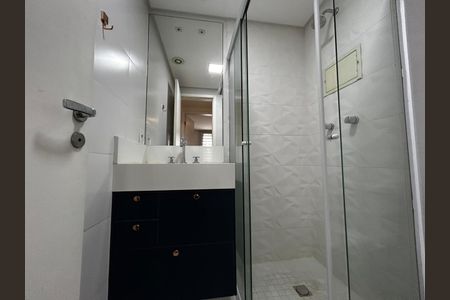 Apartamento à venda com 83m², 2 quartos e 2 vagas Apartamento à venda com 83m², 2 quartos e 2 vagasBanheiro Social