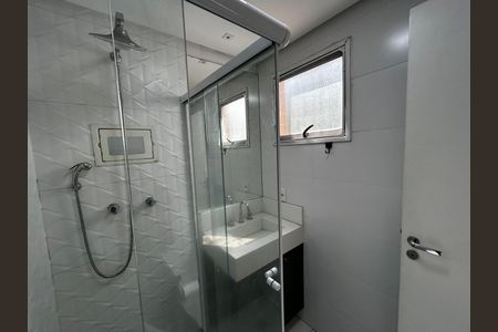 Apartamento à venda com 83m², 2 quartos e 2 vagas Apartamento à venda com 83m², 2 quartos e 2 vagasBanheiro da Suíte