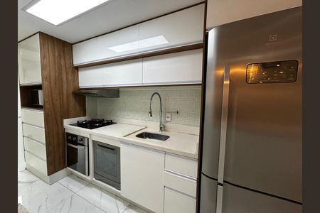 Apartamento à venda com 83m², 2 quartos e 2 vagas Apartamento à venda com 83m², 2 quartos e 2 vagasCozinha