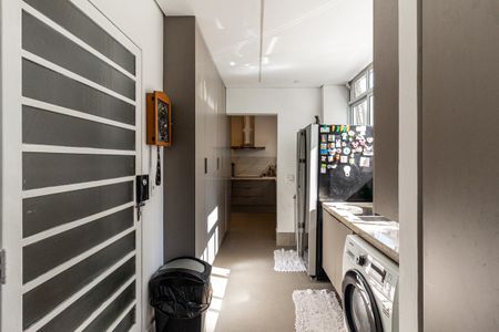 Apartamento à venda com 220m², 3 quartos e 2 vagas Apartamento à venda com 220m², 3 quartos e 2 vagasÁrea de Serviço