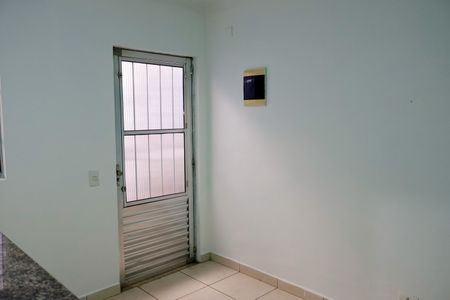 Sala de casa à venda com 2 quartos, 50m² em Santa Maria, Osasco