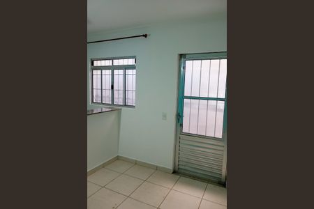 Sala de casa à venda com 2 quartos, 50m² em Santa Maria, Osasco