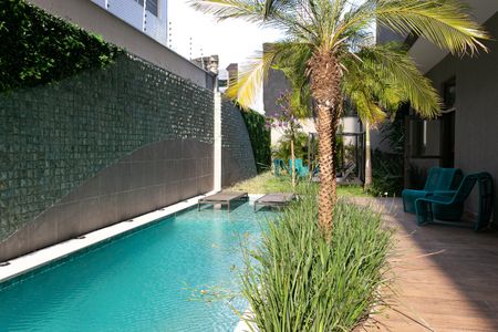 Apartamento à venda com 23m², 1 quarto e sem vaga Apartamento à venda com 23m², 1 quarto e sem vagaÁrea comum - Piscina