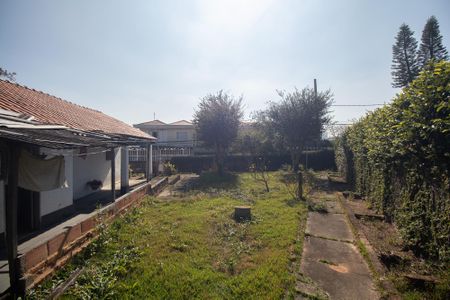 Casa à venda com 75m², 3 quartos e 7 vagas Casa à venda com 75m², 3 quartos e 7 vagasQuintal