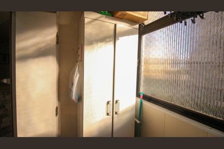 Apartamento à venda com 77m², 2 quartos e 1 vaga Apartamento à venda com 77m², 2 quartos e 1 vagaÁrea de Serviço