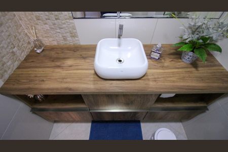Apartamento à venda com 77m², 2 quartos e 1 vaga Apartamento à venda com 77m², 2 quartos e 1 vagaBanheiro