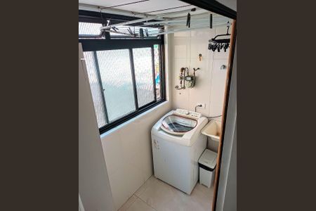 Apartamento à venda com 77m², 2 quartos e 1 vaga