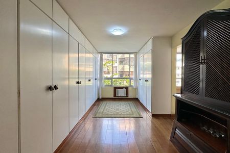 Apartamento para alugar com 208m², 3 quartos e 3 vagasSuíte 