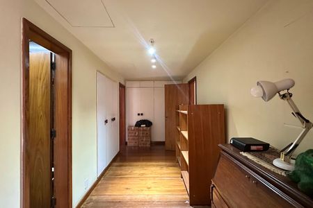 Apartamento para alugar com 208m², 3 quartos e 3 vagasCorredor