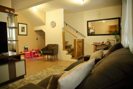 Casa à venda com 240m², 3 quartos e 3 vagasSala