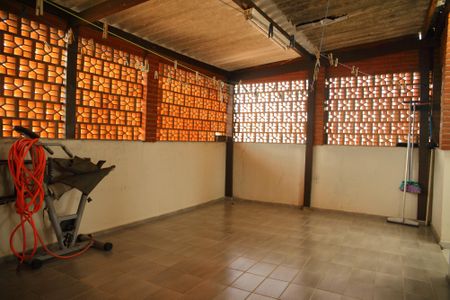 Casa à venda com 240m², 3 quartos e 3 vagasÁrea de serviço