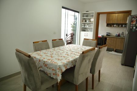 Casa à venda com 240m², 3 quartos e 3 vagasCopa