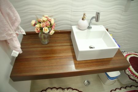 Casa à venda com 240m², 3 quartos e 3 vagasLavabo da Sala