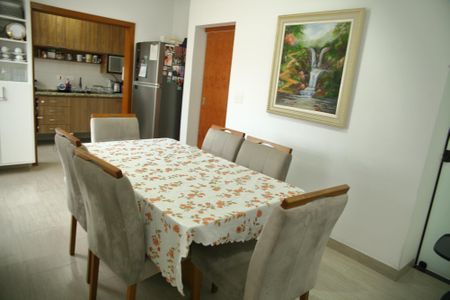 Casa à venda com 240m², 3 quartos e 3 vagasCozinha