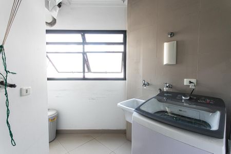 Apartamento à venda com 96m², 3 quartos e 1 vagaÁrea de Serviço