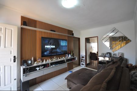 Sala de casa à venda com 2 quartos, 168m² em Vila Ede, São Paulo