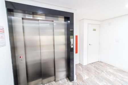 Apartamento à venda com 52m², 2 quartos e 1 vagaHall de entrada