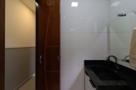 Apartamento à venda com 100m², 2 quartos e 1 vagaBanheiro Social