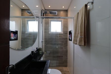 Apartamento à venda com 100m², 2 quartos e 1 vagaBanheiro da Suíte