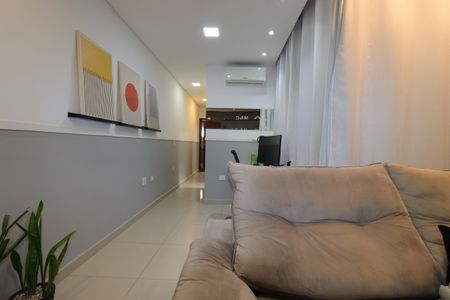 Apartamento à venda com 100m², 2 quartos e 1 vagaSala