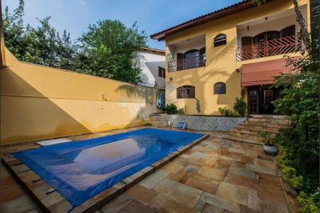 Casa à venda com 393m², 3 quartos e 3 vagas