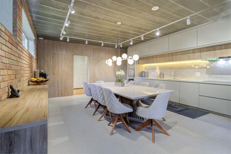 Casa à venda com 281m², 2 quartos e 2 vagas