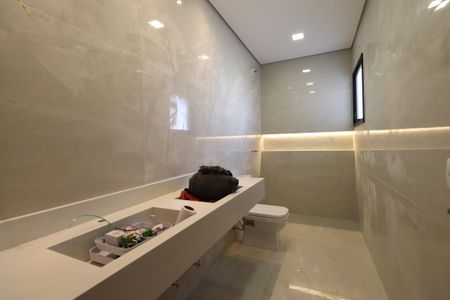 Casa à venda com 205m², 3 quartos e 4 vagasBanheiro da Suíte 1