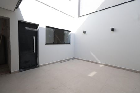 Casa à venda com 205m², 3 quartos e 4 vagasChurrasqueira