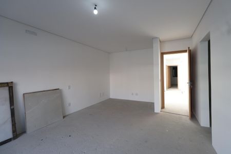 Casa à venda com 205m², 3 quartos e 4 vagasSuíte 1