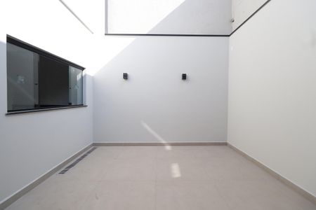 Casa à venda com 205m², 3 quartos e 4 vagasChurrasqueira