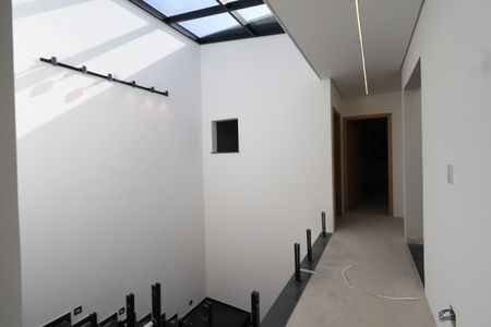 Casa à venda com 205m², 3 quartos e 4 vagasCorredor