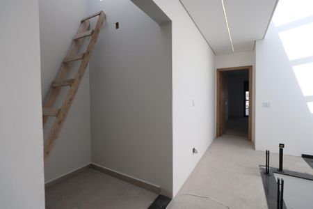 Casa à venda com 205m², 3 quartos e 4 vagasCorredor