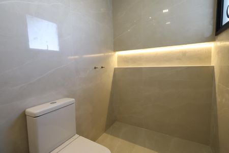 Casa à venda com 205m², 3 quartos e 4 vagasBanheiro da Suíte 1