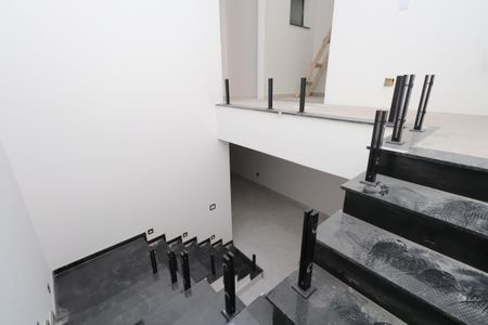 Casa à venda com 205m², 3 quartos e 4 vagasEscada