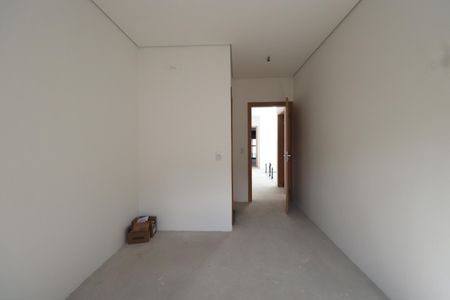 Casa à venda com 205m², 3 quartos e 4 vagasSuíte 2