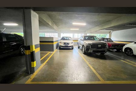 Apartamento à venda com 138m², 3 quartos e 4 vagas