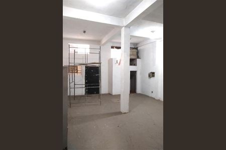 Casa à venda com 617m², 3 quartos e sem vaga