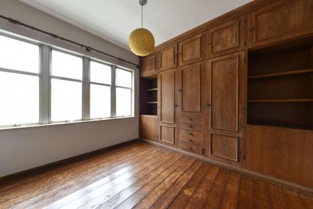 Casa à venda com 679m², 6 quartos e 6 vagas