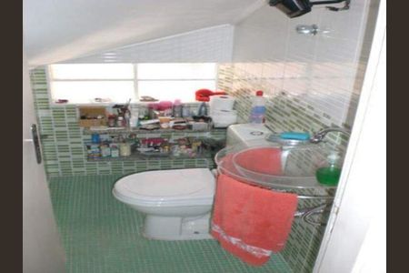 Casa à venda com 178m², 3 quartos e 2 vagas