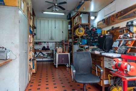 Casa à venda com 270m², 4 quartos e 7 vagas