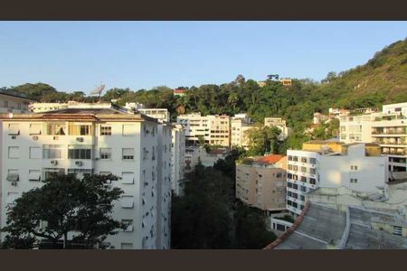 Apartamento à venda com 80m², 2 quartos e sem vaga