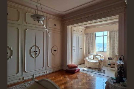 Apartamento à venda com 286m², 4 quartos e 1 vaga