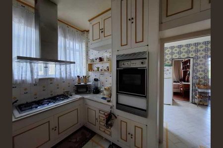 Apartamento à venda com 286m², 4 quartos e 1 vaga