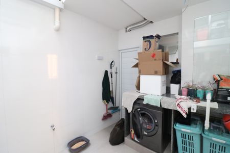 Casa de condomínio à venda com 186m², 4 quartos e 2 vagasÁrea de Serviço