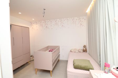 Casa de condomínio à venda com 186m², 4 quartos e 2 vagasQuarto 1